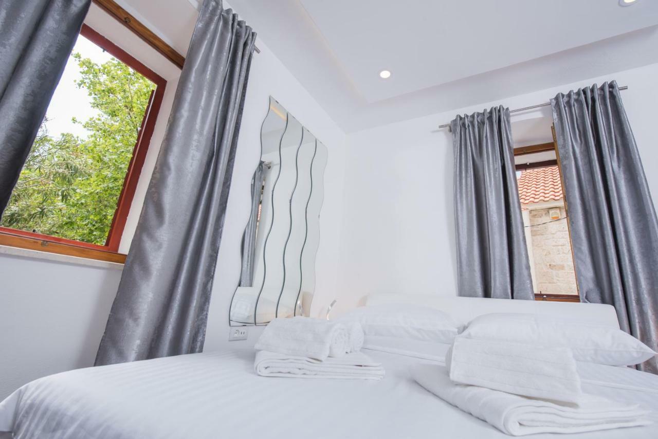 Apartament Lena