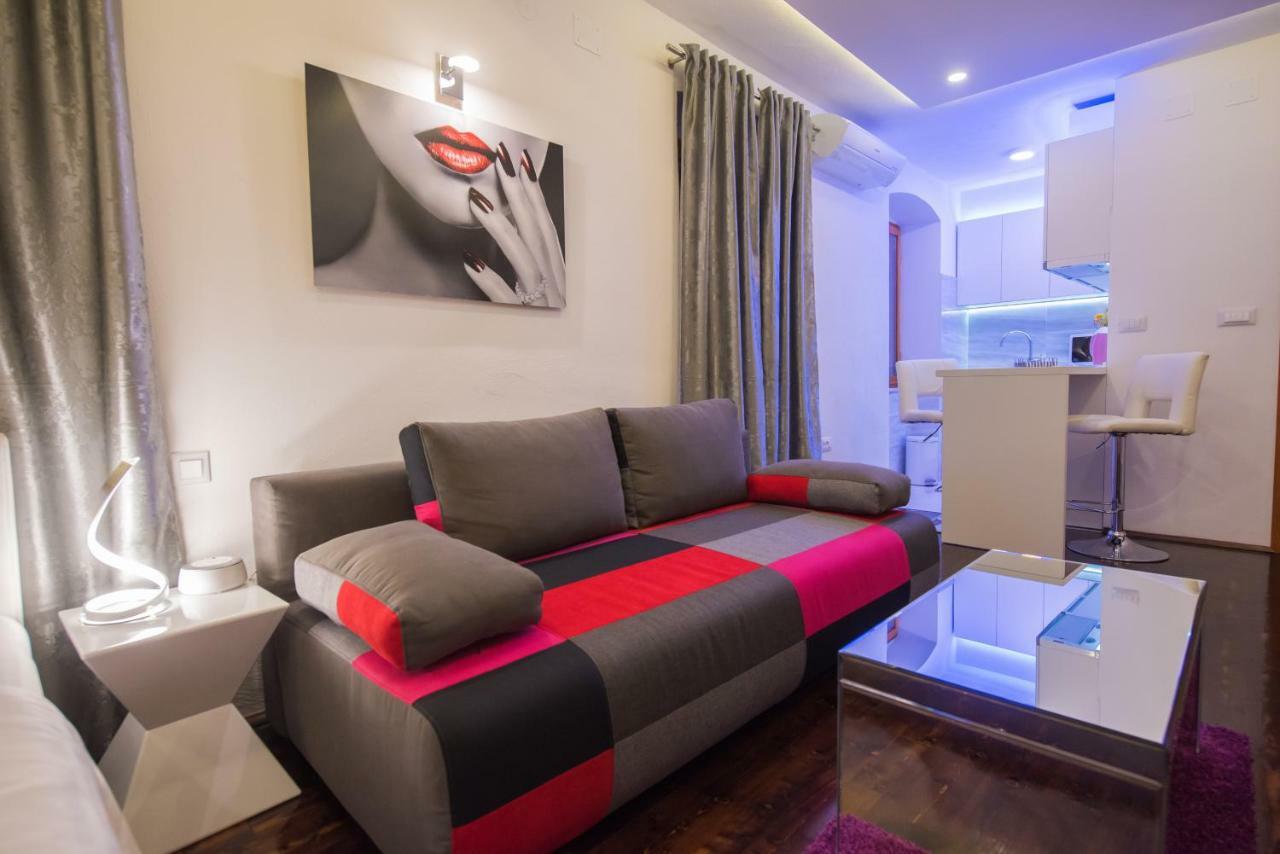 Lena Apartament *